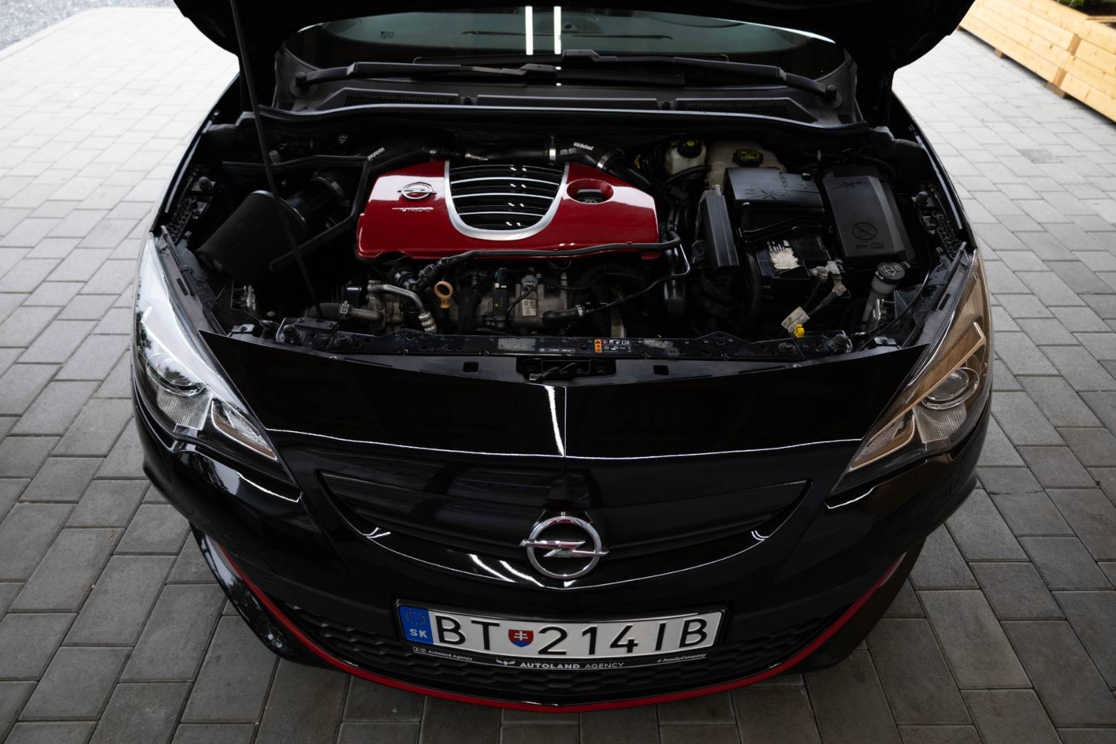 Opel-Astra-GTC-OPC-20-Turbo-243kW-EDS-61