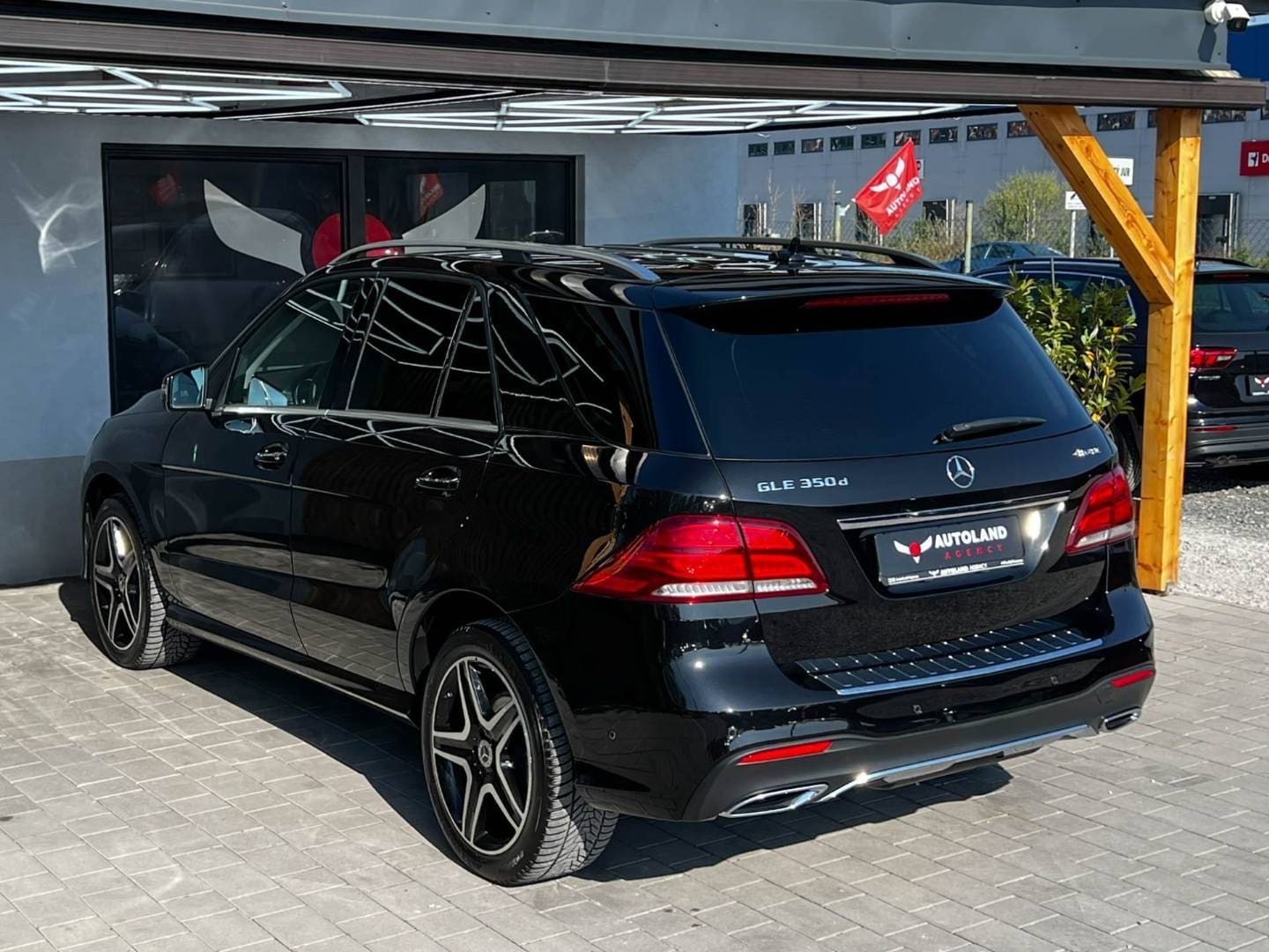 Mercedes-Benz-GLE-SUV-350d-AMG-Line-4Matic-AT-13