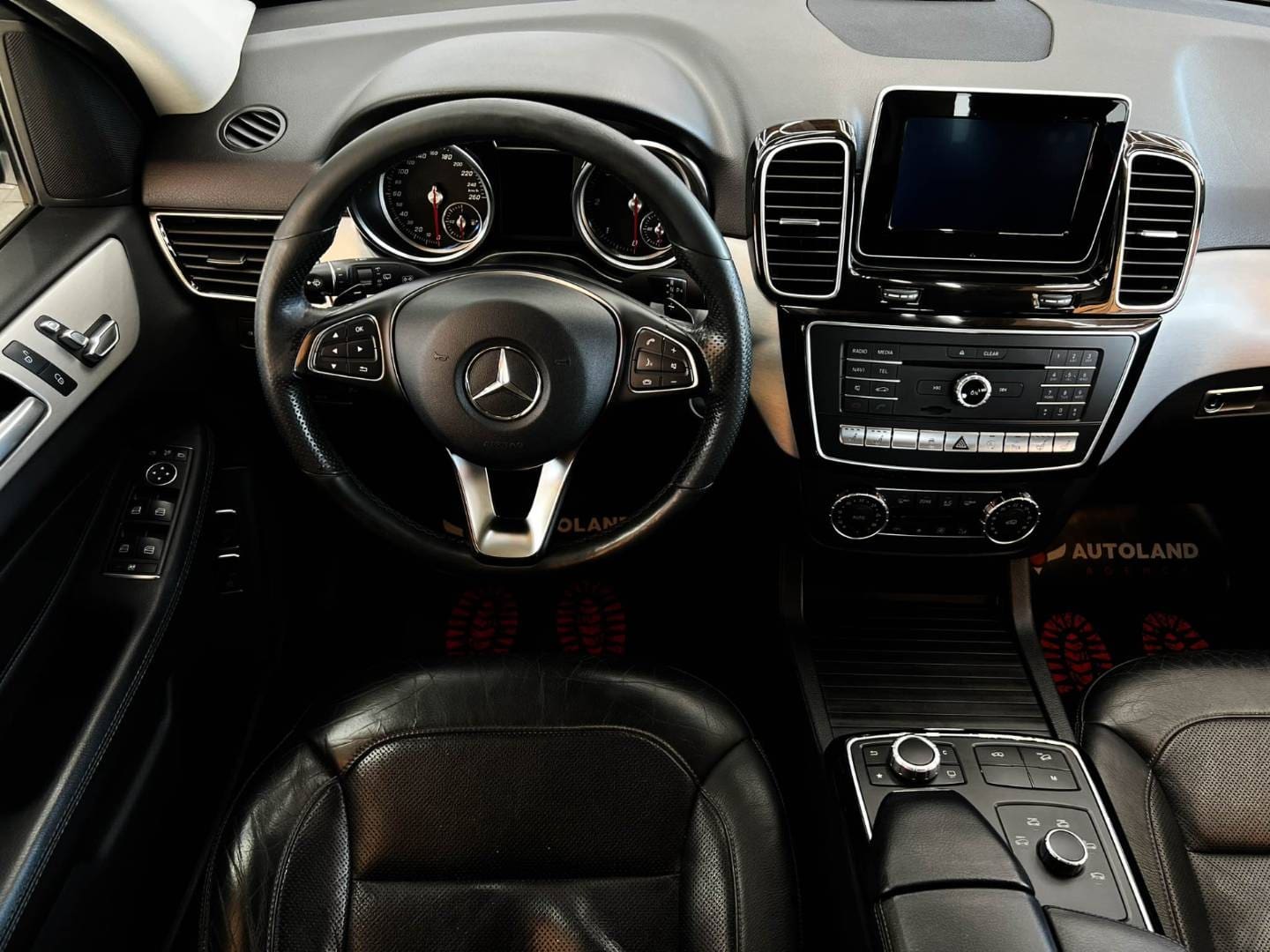 Mercedes-Benz-GLE-SUV-350d-AMG-Line-4Matic-AT-19