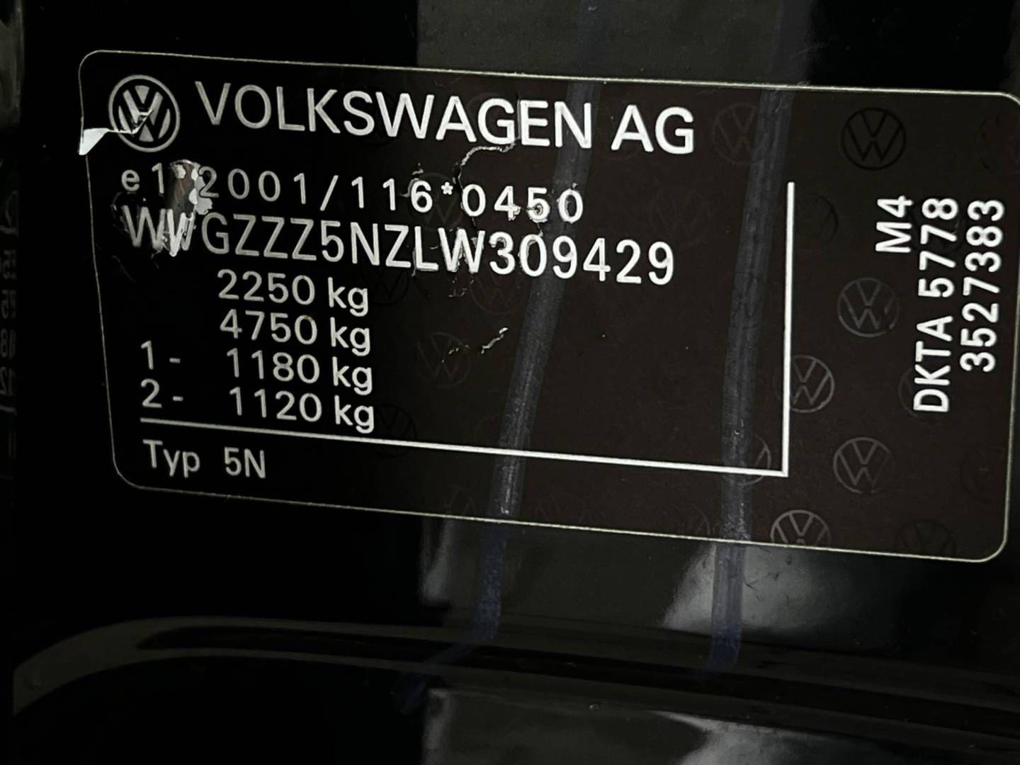 Volkswagen-Tiguan-20-TSI-R-Line-Highline-4MOTION-DSG-72