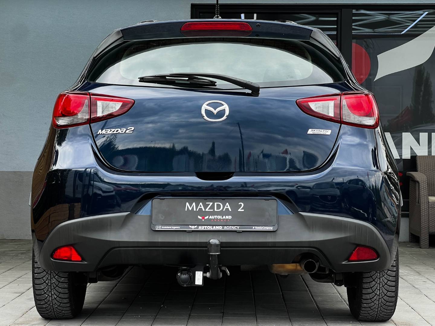 Mazda-2-15-Skyactiv-G75-Emotion-10