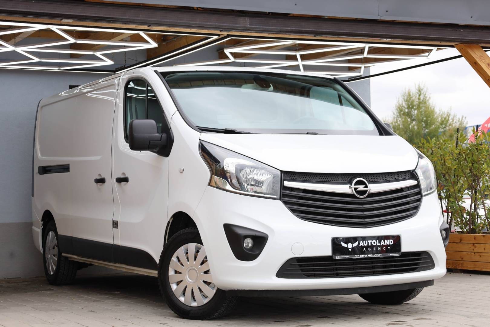 Opel-Vivaro-Van-16-BiTurbo-CDTI-125-L2H1-SS-29-Business-4