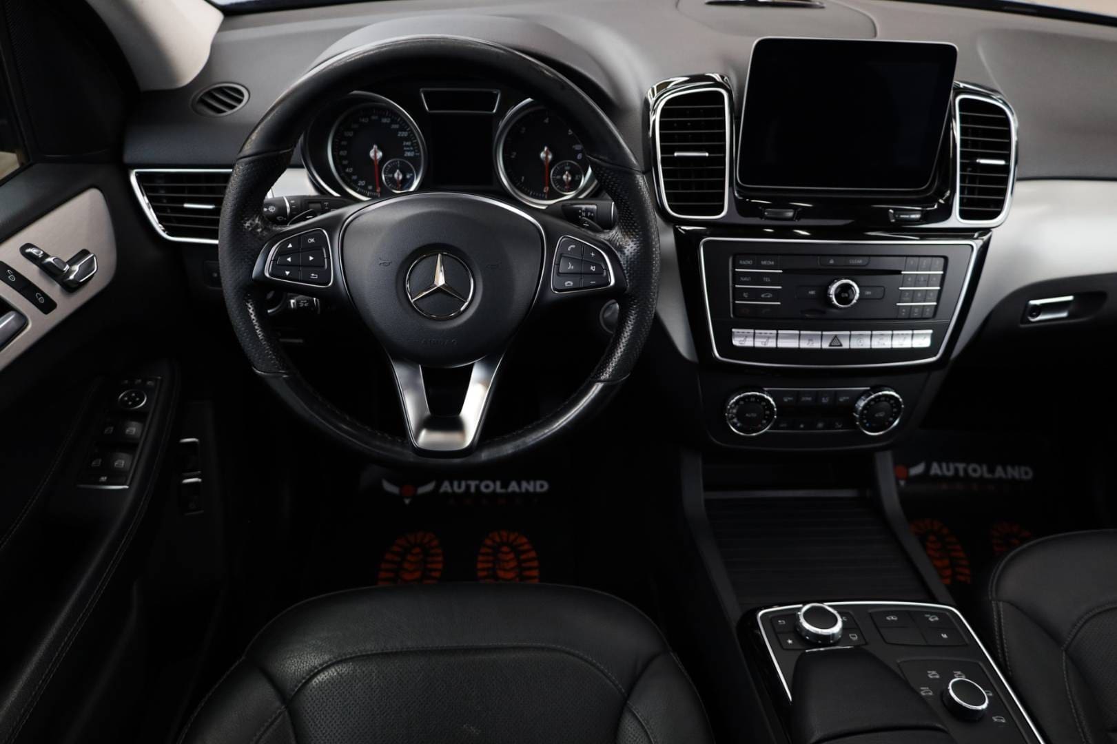 Mercedes-Benz-GLE-SUV-350d-4matic-AT-21