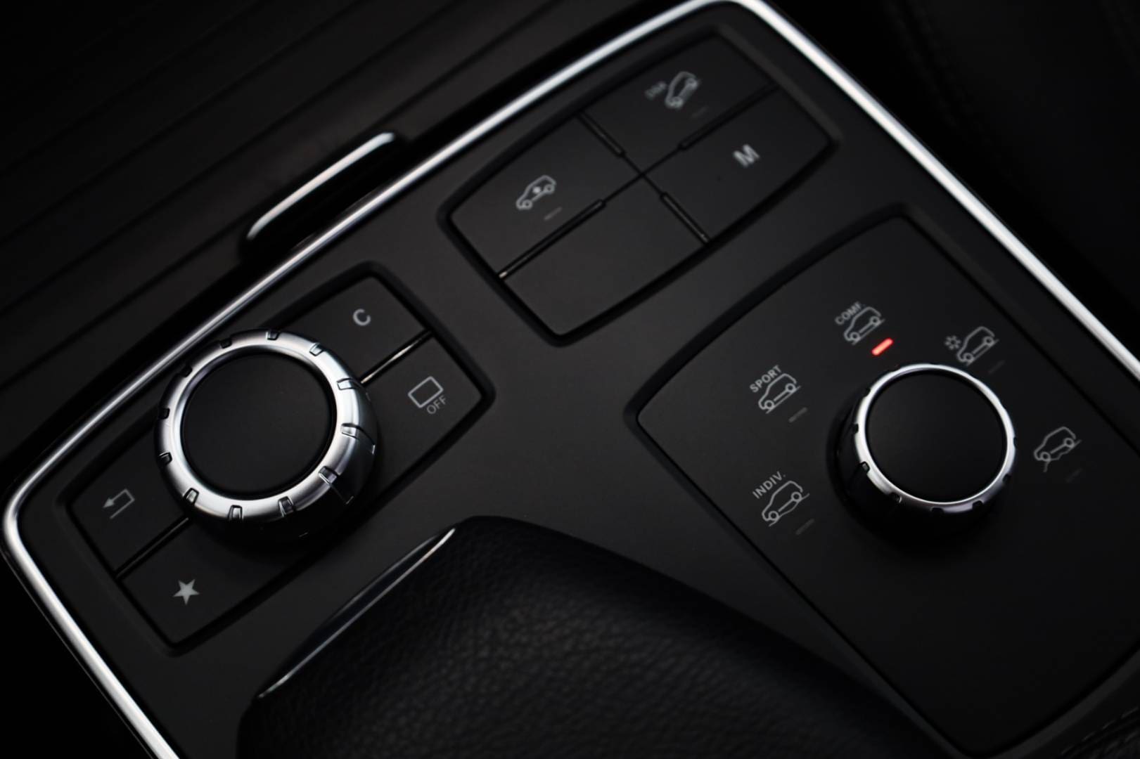 Mercedes-Benz-GLE-SUV-350d-4matic-AT-45