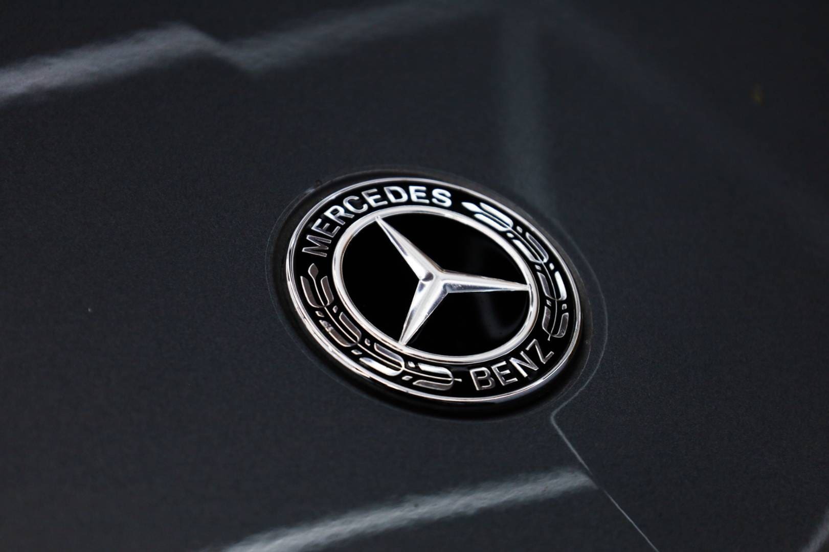 Mercedes-Benz-GLE-SUV-350d-4matic-AT-76
