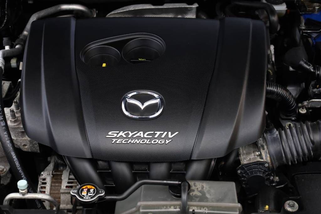 Mazda-3-20-Skyactiv-G120-Revolution-51