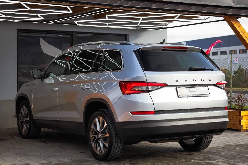 Skoda-Kodiaq-20-TDI-SCR-EVO-Clever-4x4-DSG-12