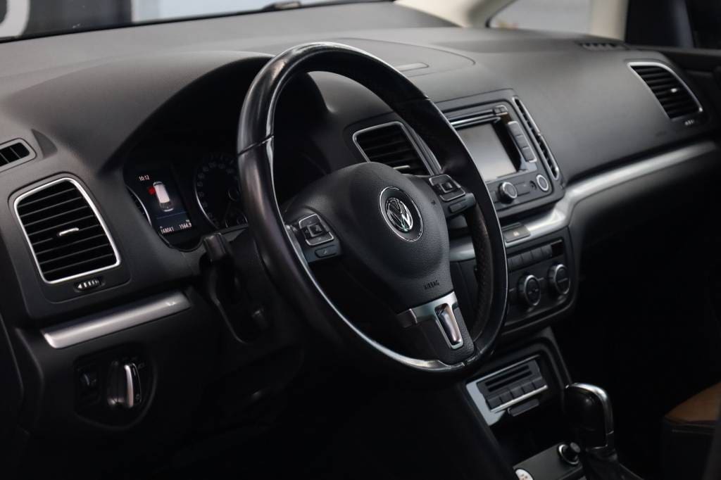 Volkswagen-Sharan-20-TDI-BMT-Highline-Webasto-DSG-16