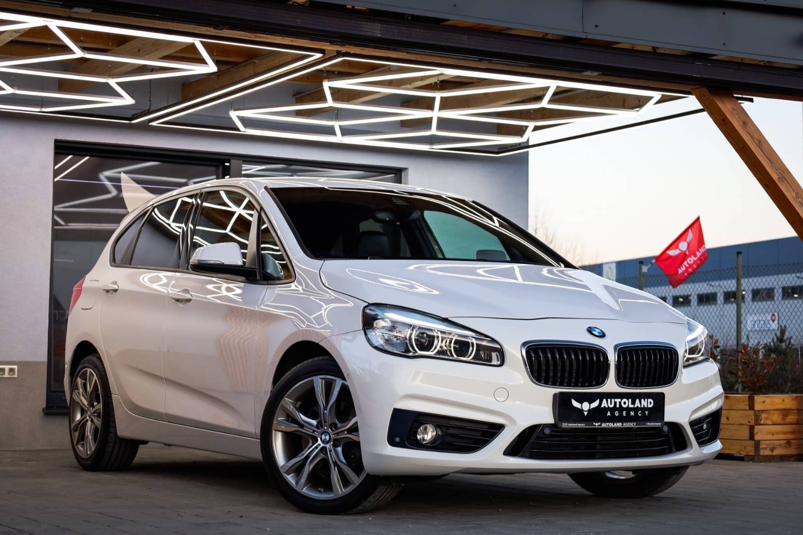 BMW-Rad-2-Active-Tourer-2-220i-M-Sport-AT-4