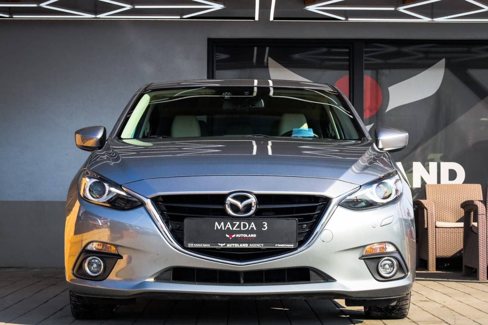 Mazda-3-20-Skyactiv-G120-Revolution-TOP-AT-3