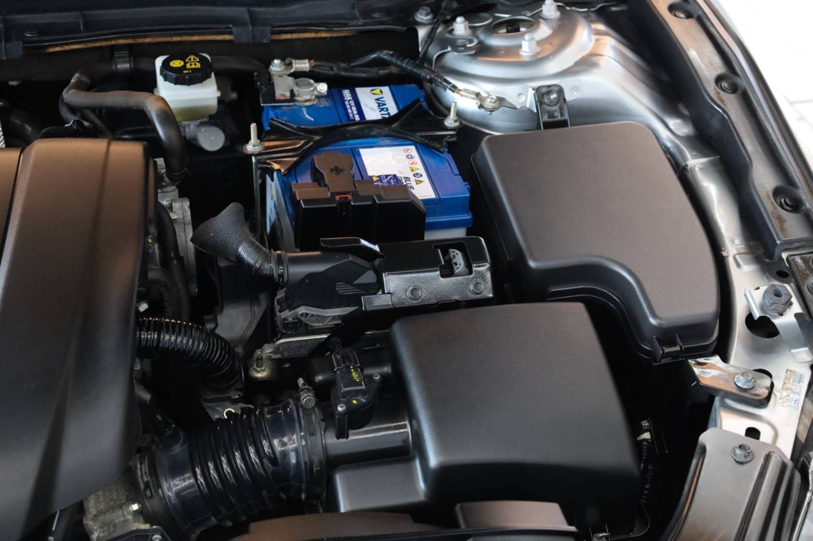 Mazda-3-20-Skyactiv-G120-Revolution-TOP-AT-53
