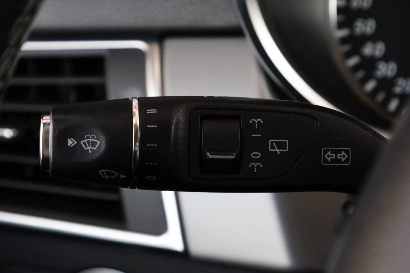 Mercedes-Benz-M-trieda-350-BlueTEC-4matic-24