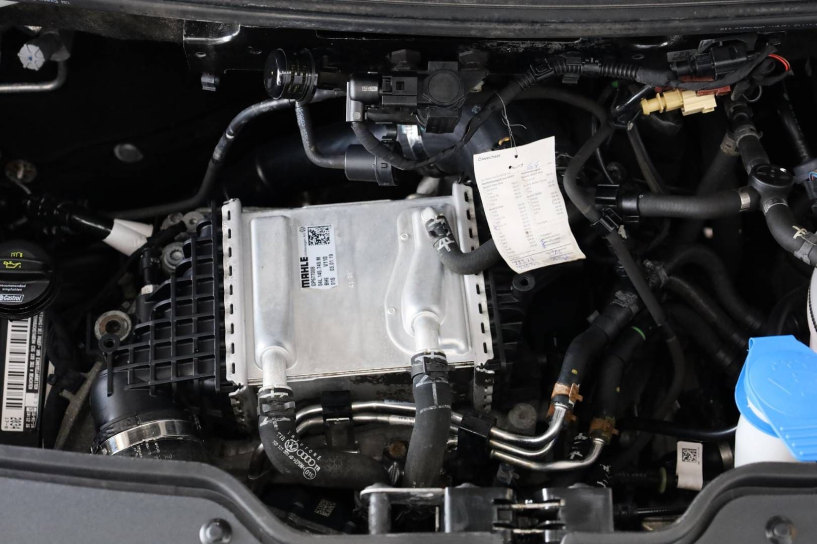 Volkswagen-T6-Kombi-2-0-TDI-BMT-LR-Najazdova-plosina-45