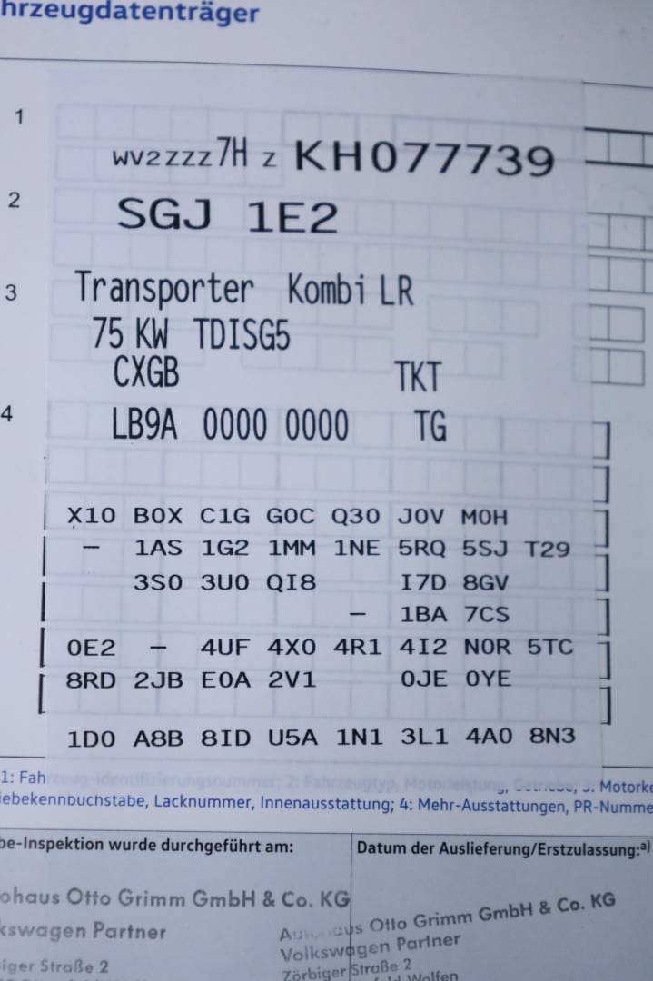 Volkswagen-T6-Kombi-2-0-TDI-BMT-LR-Najazdova-plosina-52