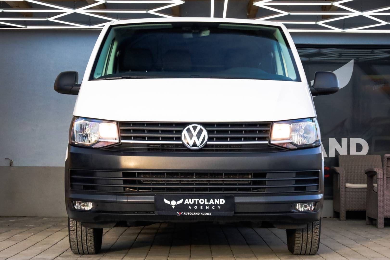 Volkswagen-T6-Transporter-20-TDI-DSG-Comfortline-L1H1-3