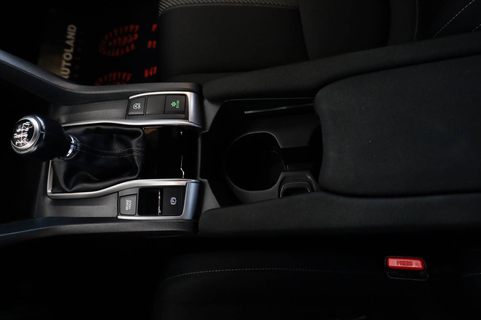 Honda-Civic-10-DOHC-VTEC-Turbo-Elegance-38