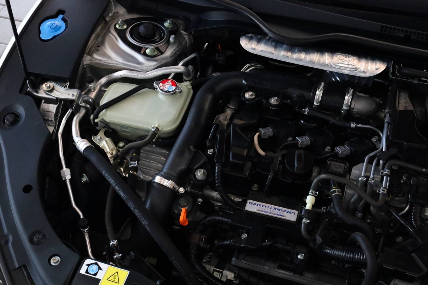 Honda-Civic-10-DOHC-VTEC-Turbo-Elegance-51