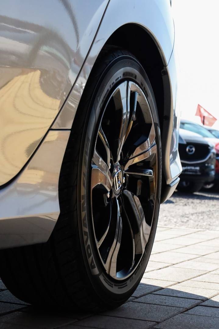 Honda-Civic-10-DOHC-VTEC-Turbo-Elegance-55