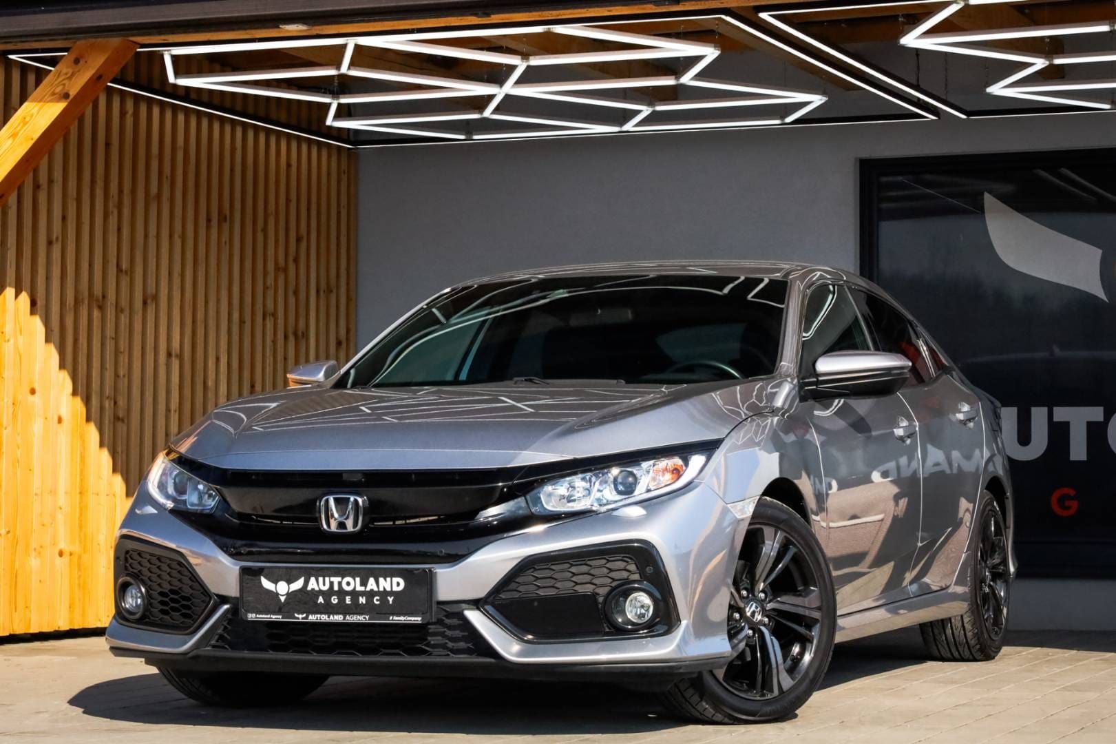 Honda-Civic-10-DOHC-VTEC-Turbo-Elegance