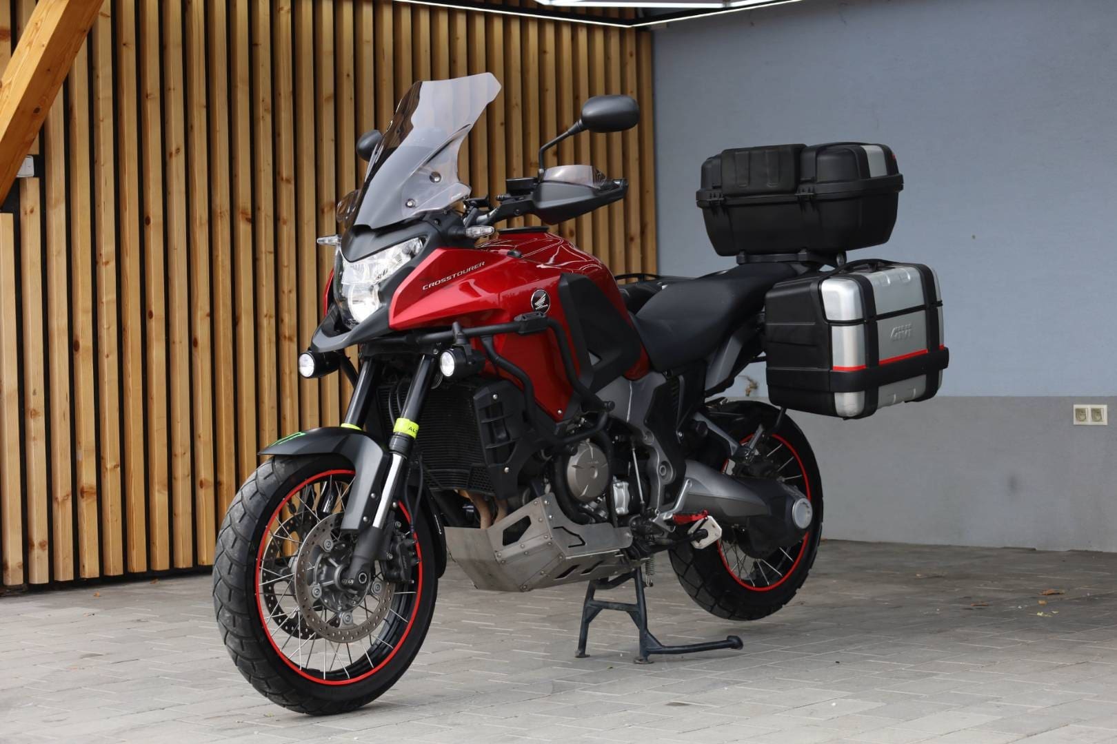 Honda-VFR-1200-X
