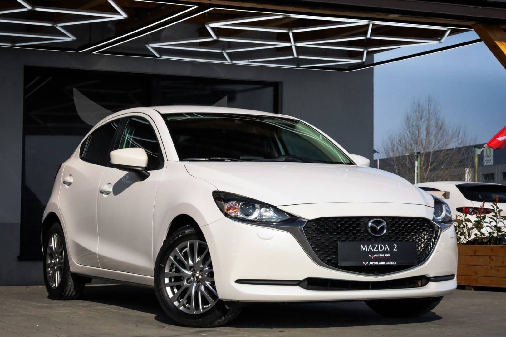Mazda-2-15-Skyactiv-G75-Takumi-3