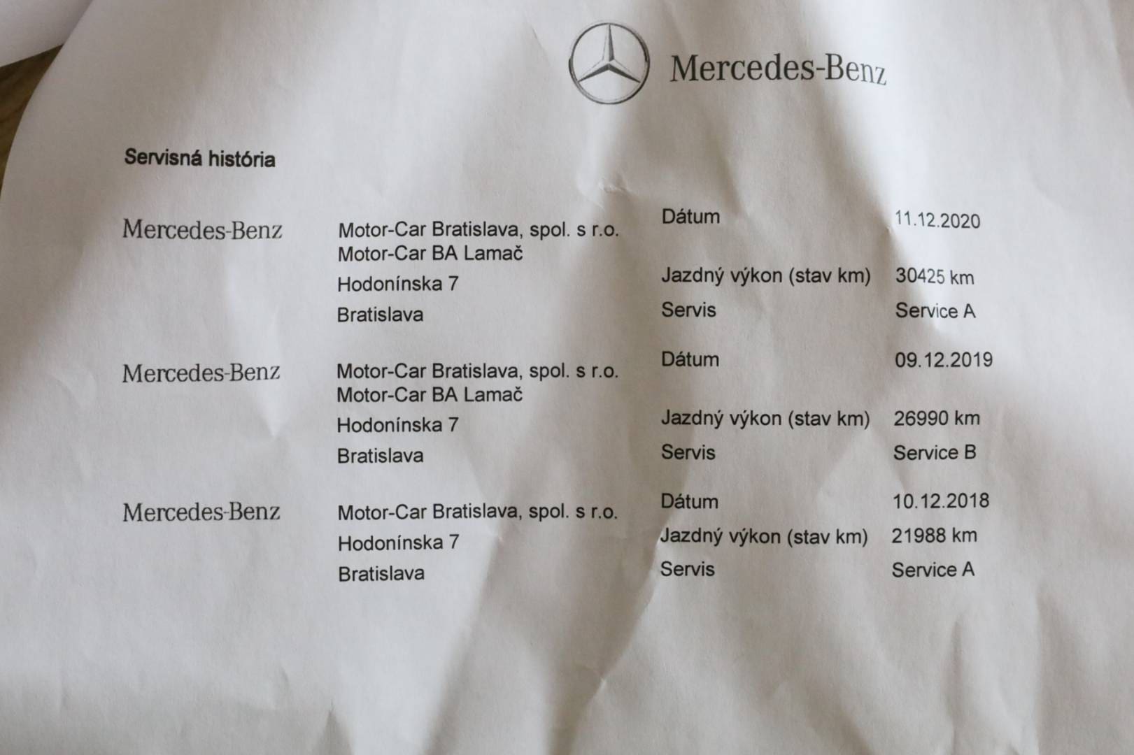 Mercedes-Benz-GLA-180-AT-58