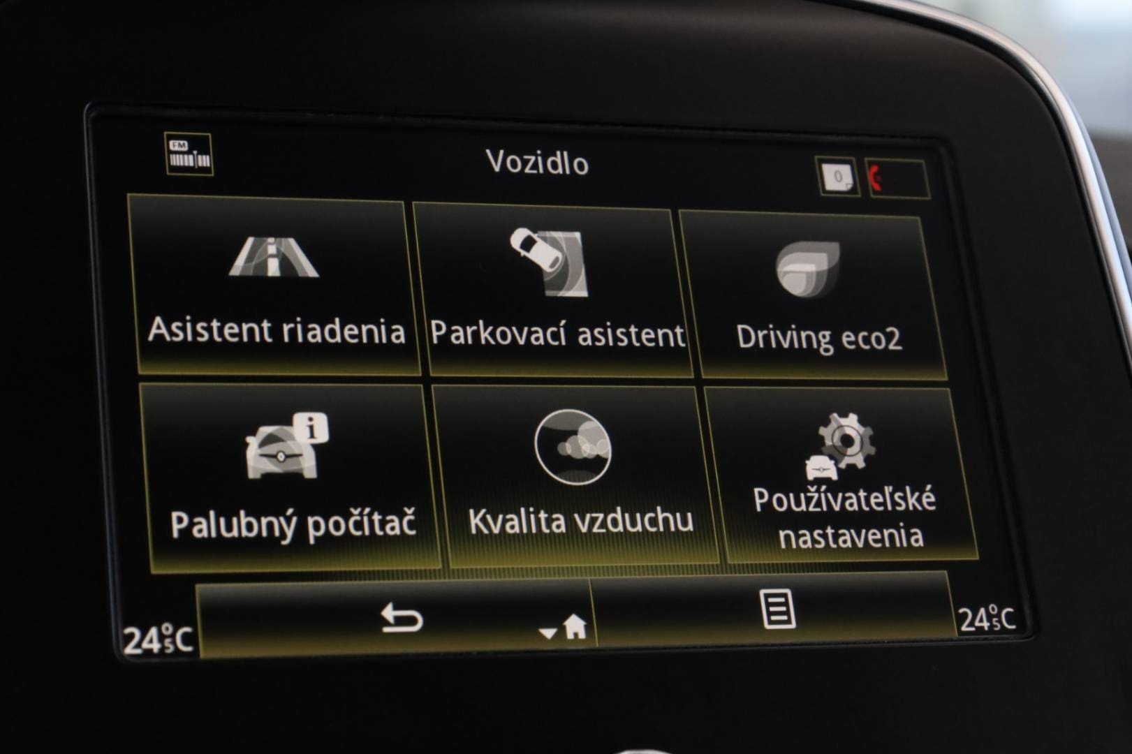 Renault-Grand-Scenic-13-TCe-Zen-7-miest-32