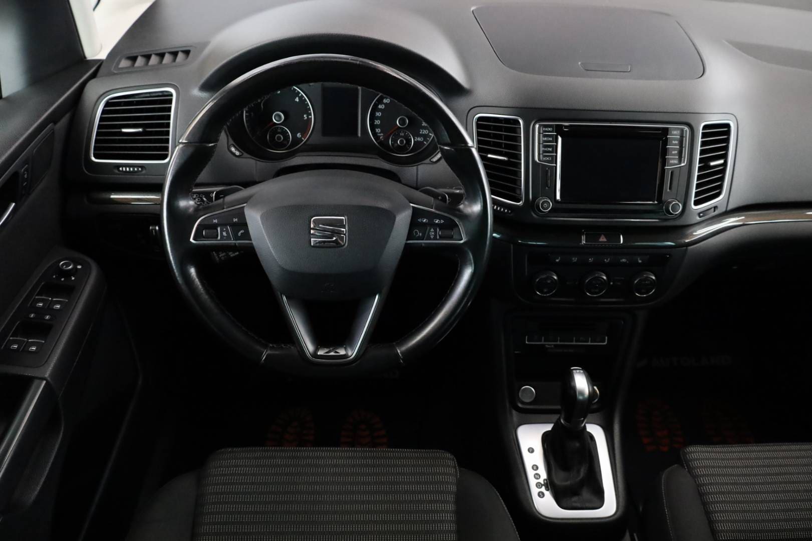 Seat-Alhambra-20-TDI-150-Xcellence-DSG-Webasto-15