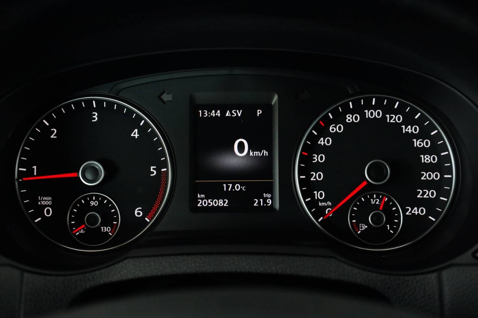 Seat-Alhambra-20-TDI-150-Xcellence-DSG-Webasto-24