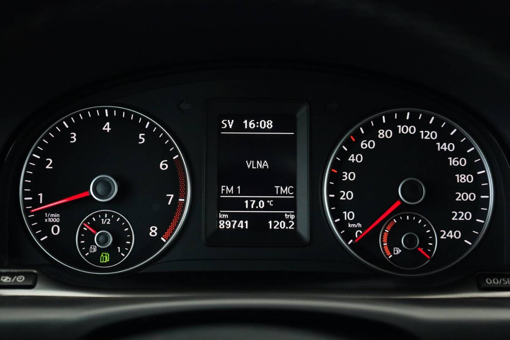 Volkswagen-Touran-14-TSI-CNG-Life-25