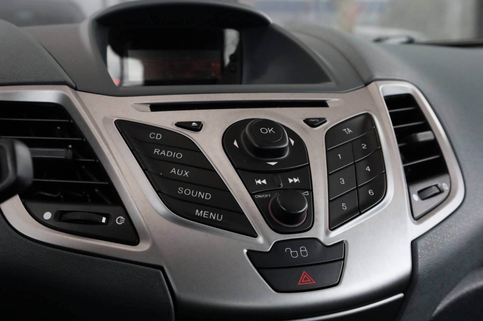 Ford-Fiesta-16-TDCi-Duratorq-Trend-22