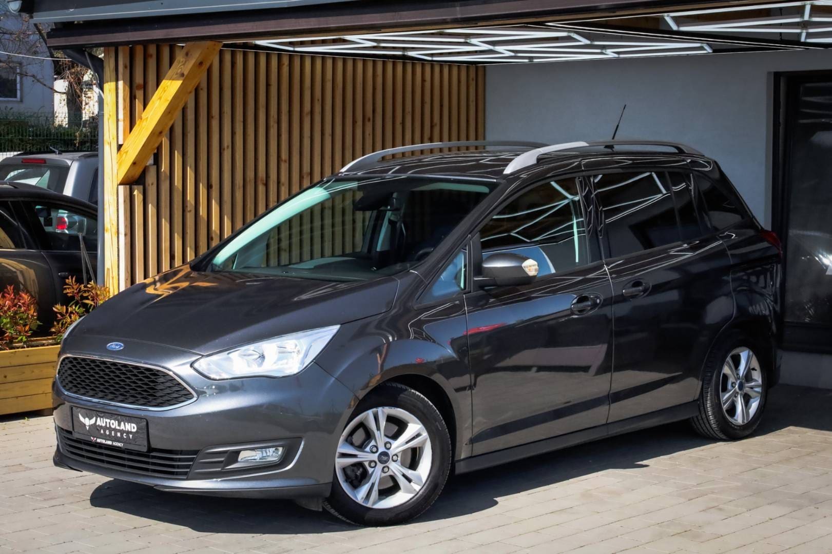 Ford-Grand-C-Max-15-TDCi-120k-Business-1