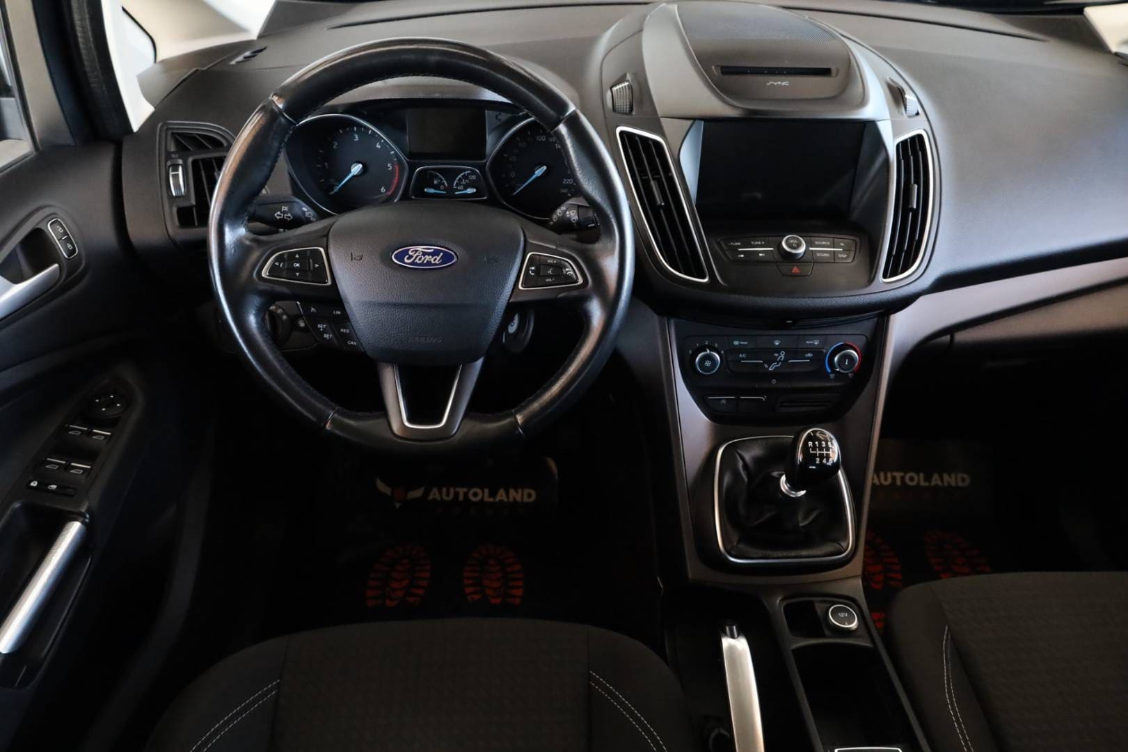 Ford-Grand-C-Max-15-TDCi-120k-Business-15