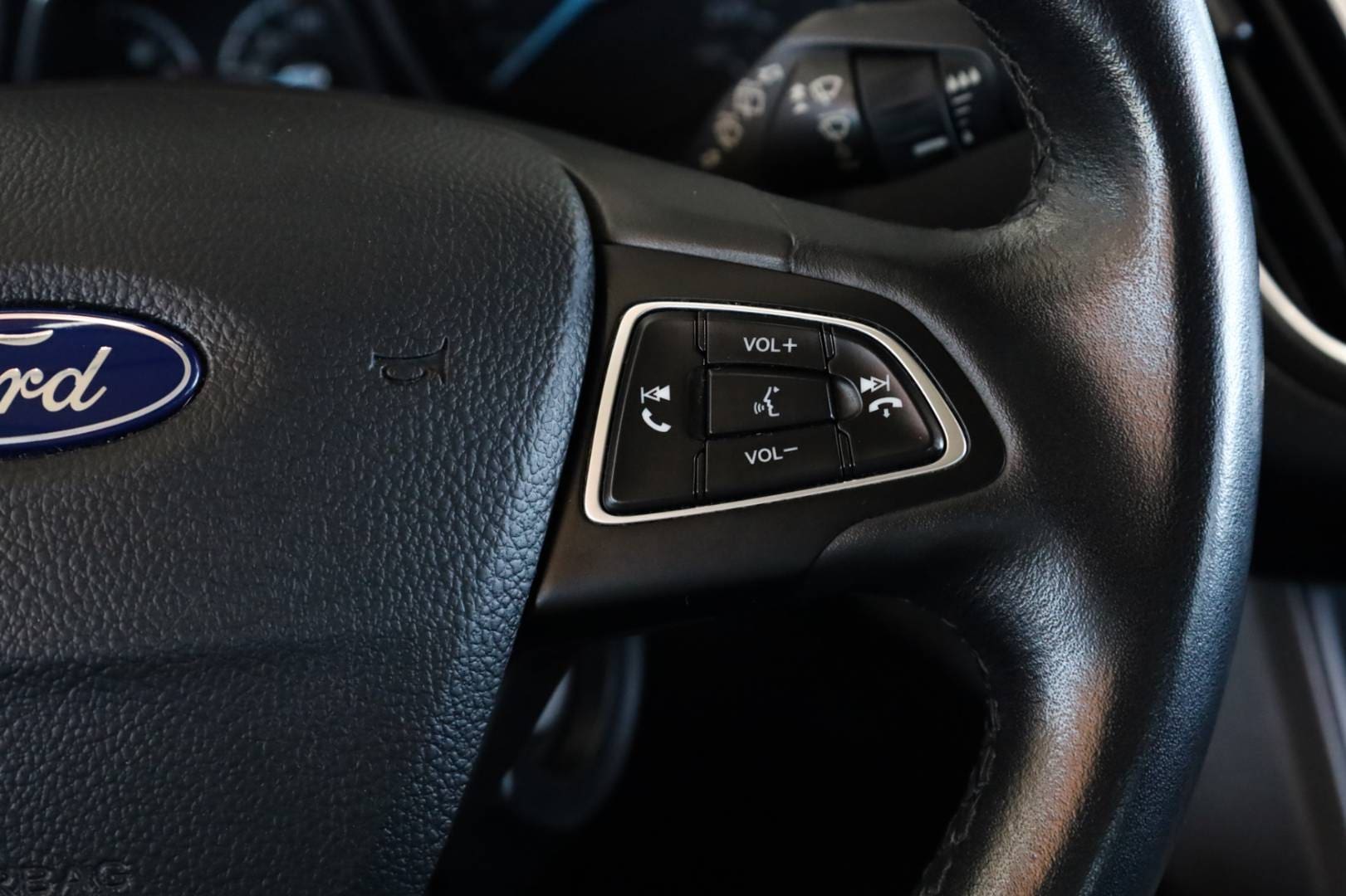 Ford-Grand-C-Max-15-TDCi-120k-Business-18