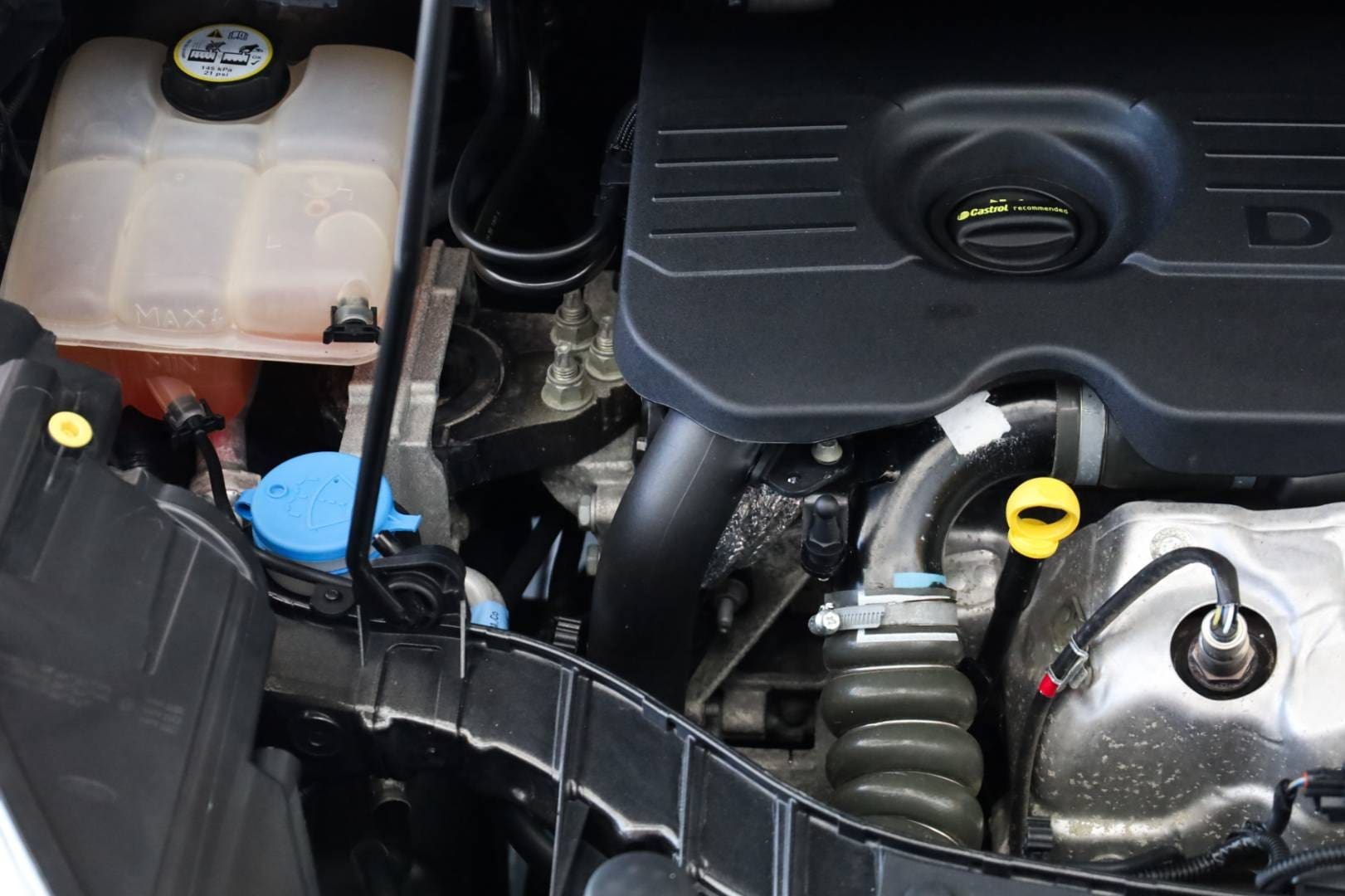 Ford-Grand-C-Max-15-TDCi-120k-Business-44