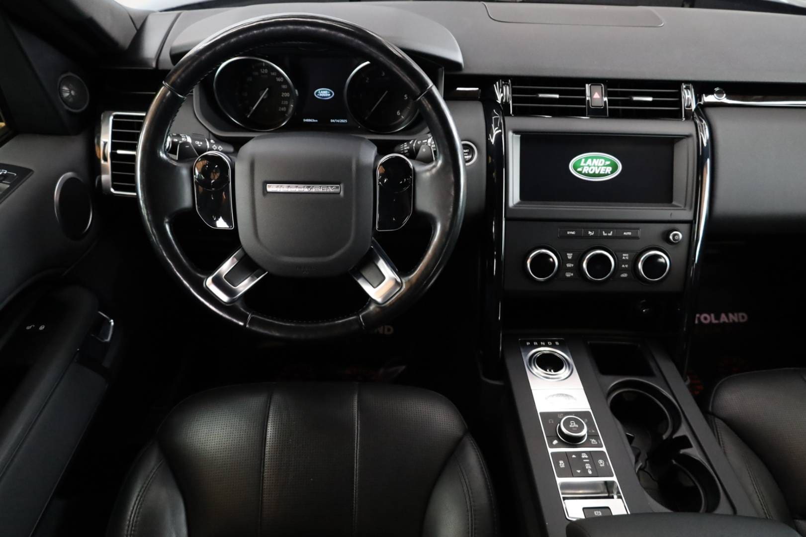 Land-Rover-Discovery-30D-SDV6-306k-HSE-Luxury-AWD-AT-15