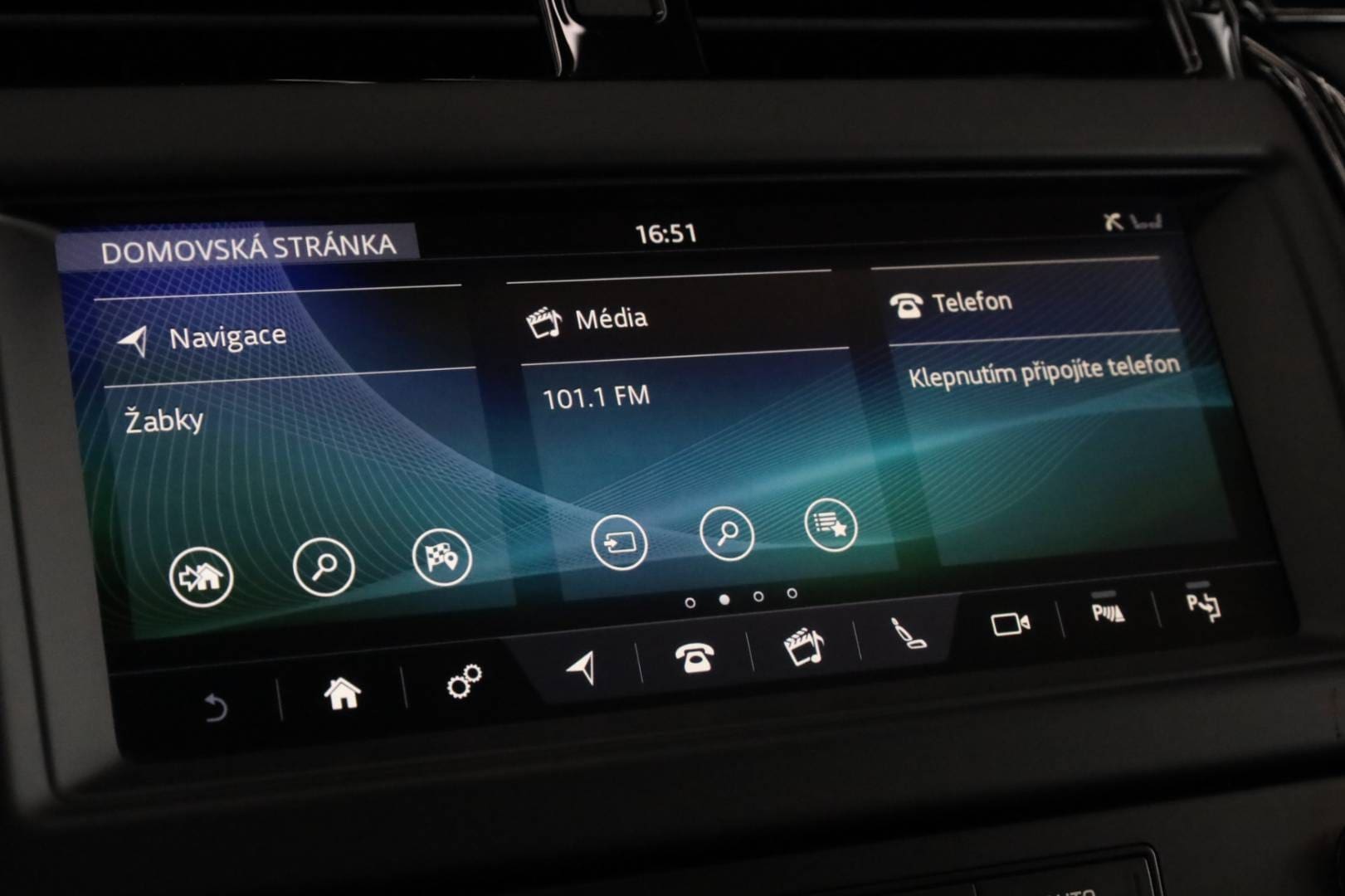 Land-Rover-Discovery-30D-SDV6-306k-HSE-Luxury-AWD-AT-24