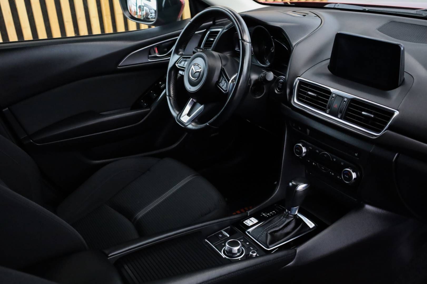 Mazda-3-20-Skyactiv-G120-Revolution-AT-45