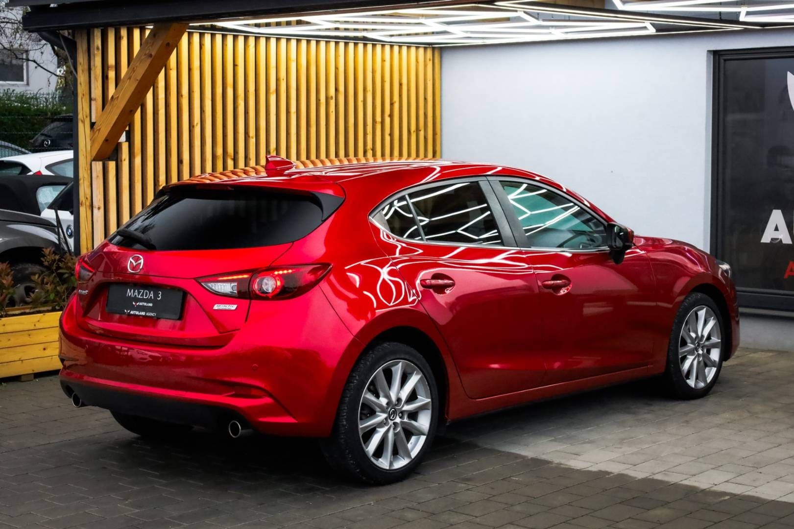 Mazda-3-20-Skyactiv-G120-Revolution-AT-6