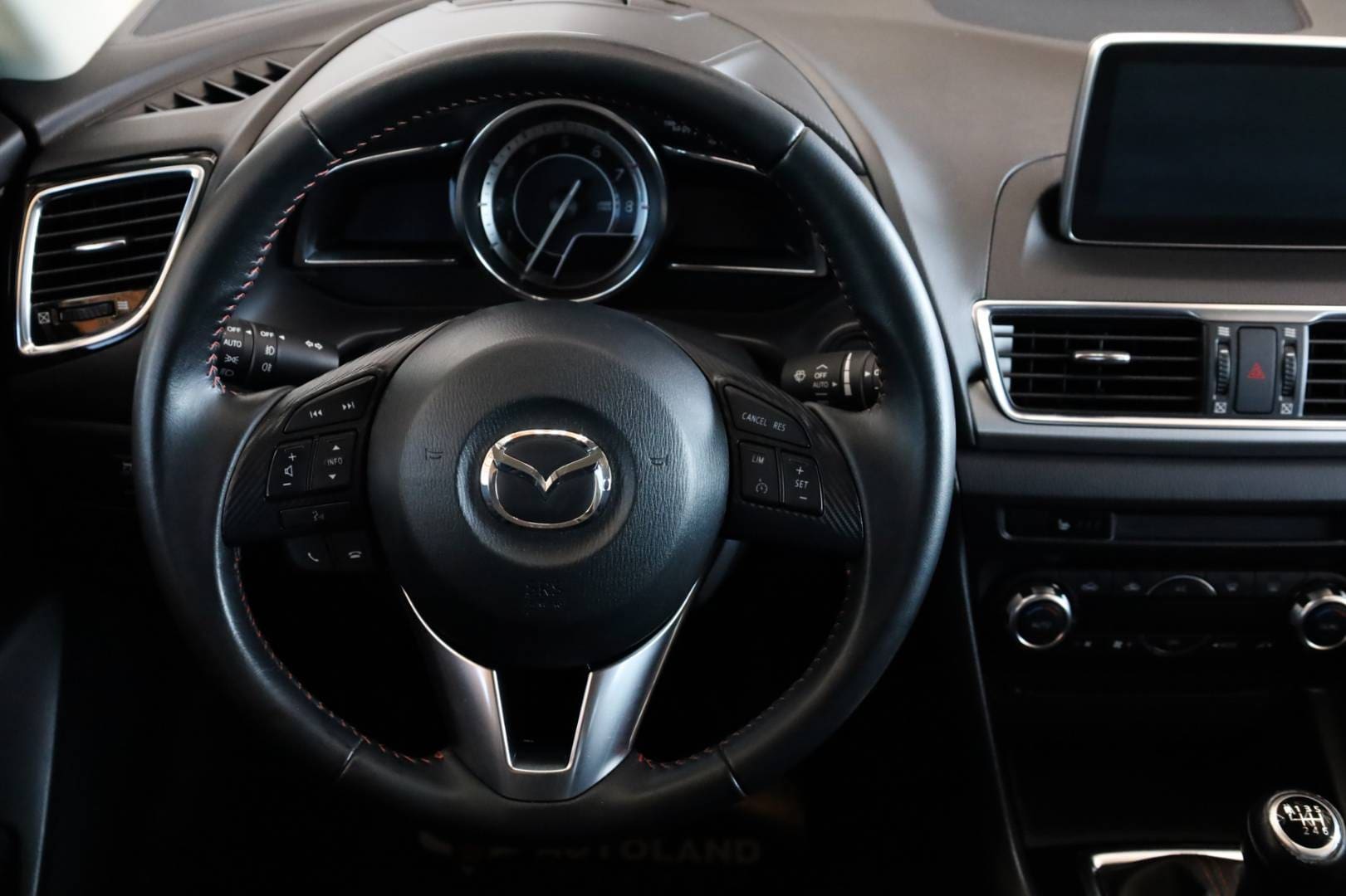 Mazda-3-20-Skyactiv-G120-Urban-Limited-11491500-16