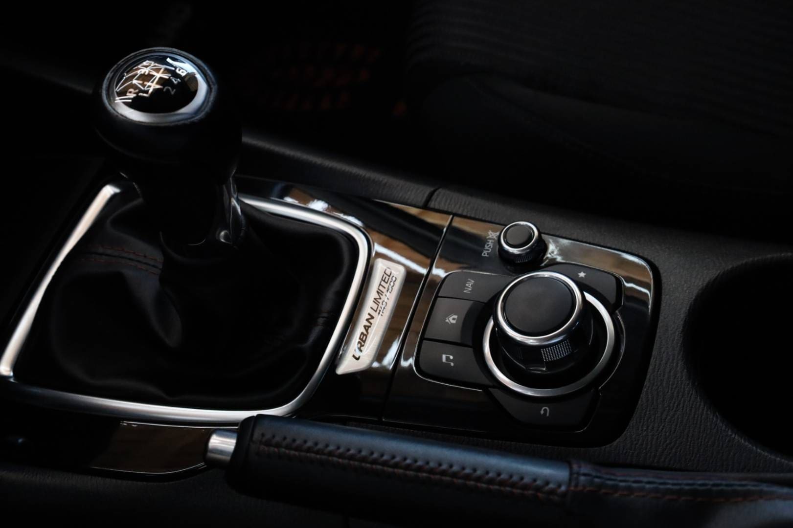Mazda-3-20-Skyactiv-G120-Urban-Limited-11491500-31