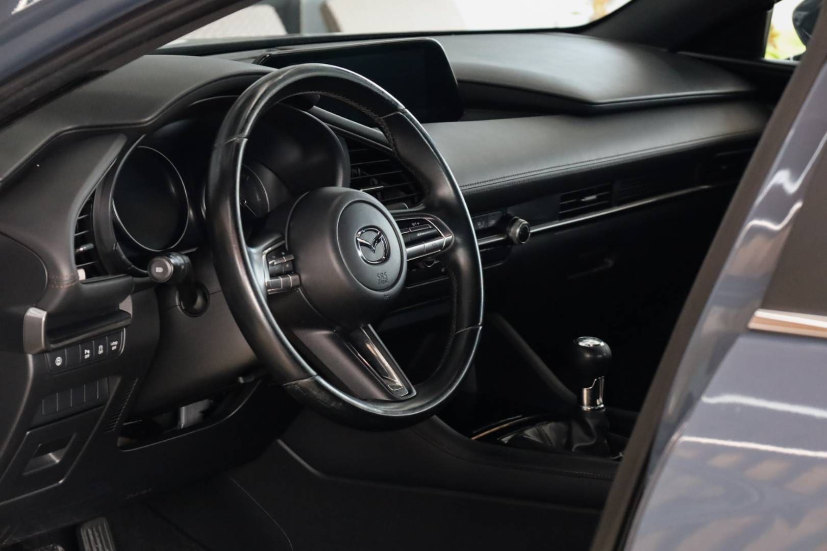 Mazda-3-20-Skyactiv-G122-11