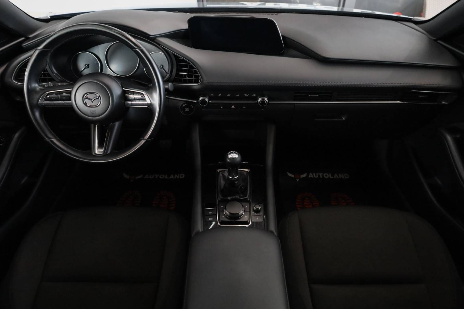 Mazda-3-20-Skyactiv-G122-12