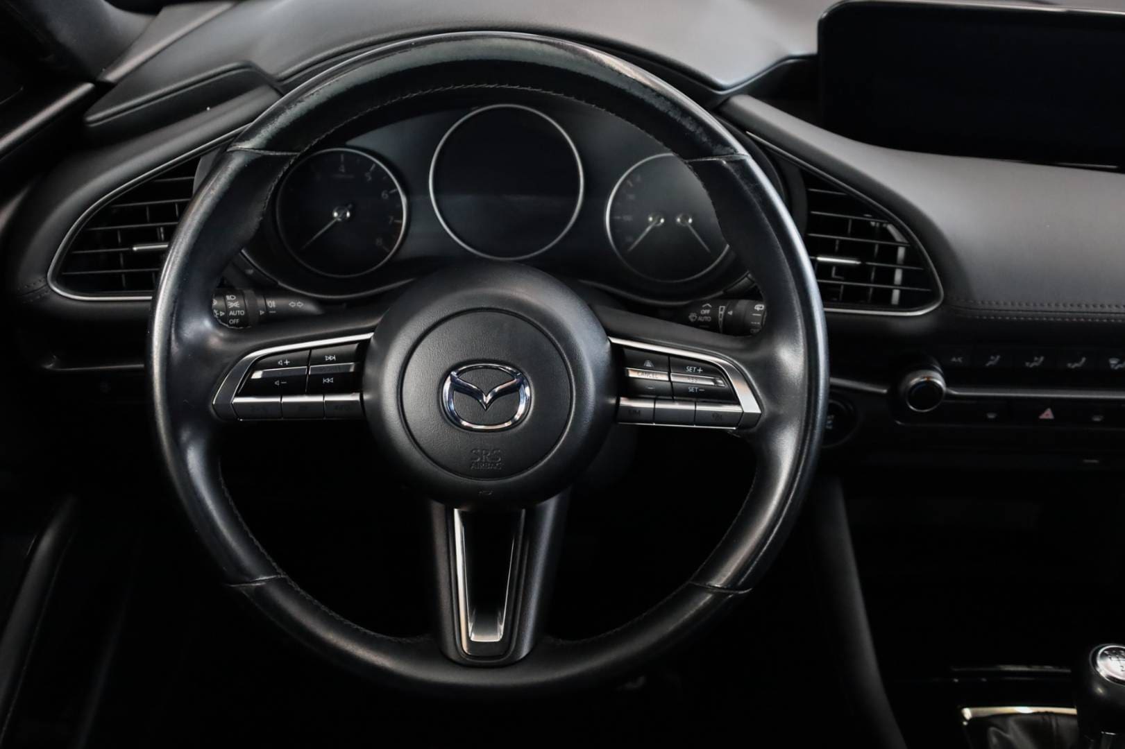Mazda-3-20-Skyactiv-G122-16