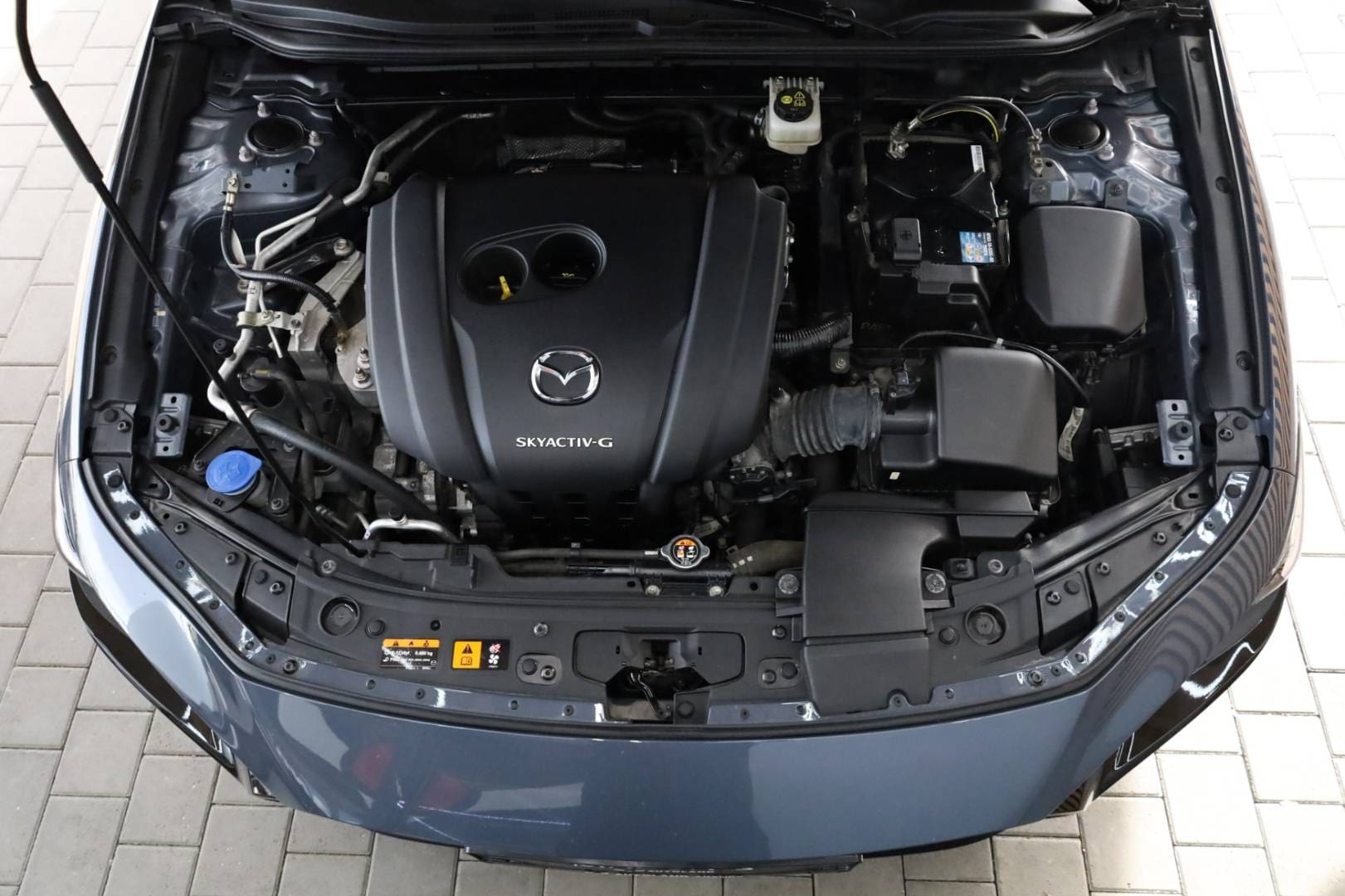 Mazda-3-20-Skyactiv-G122-44
