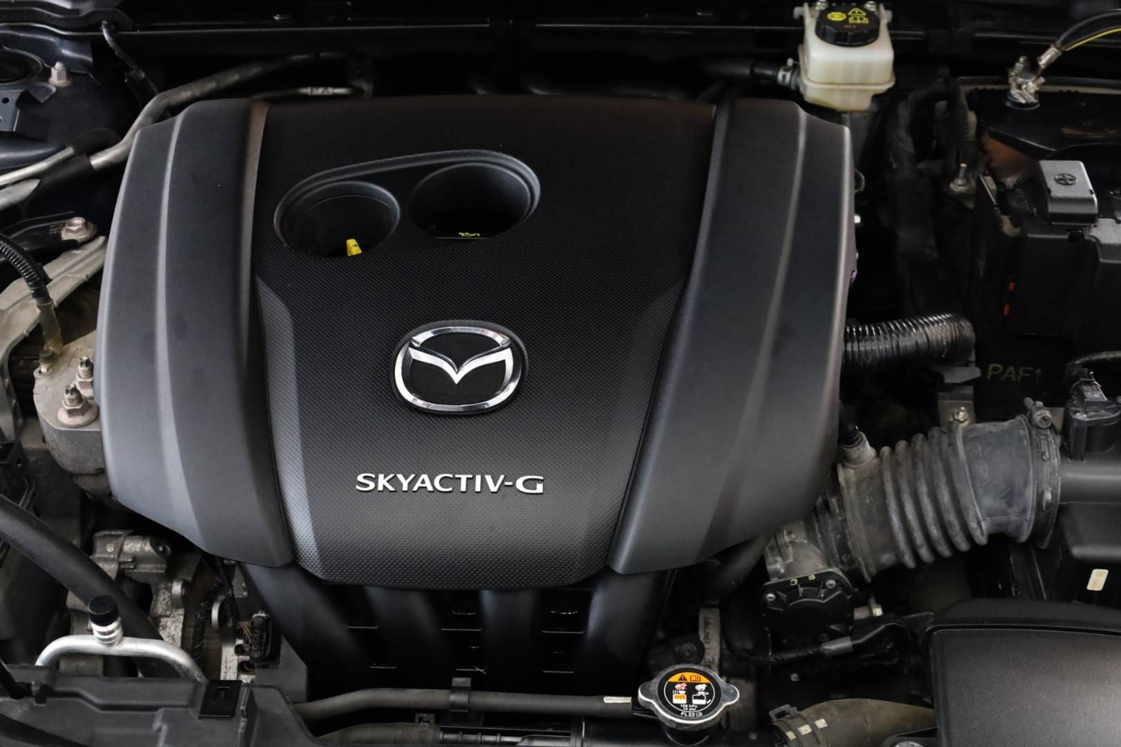 Mazda-3-20-Skyactiv-G122-46