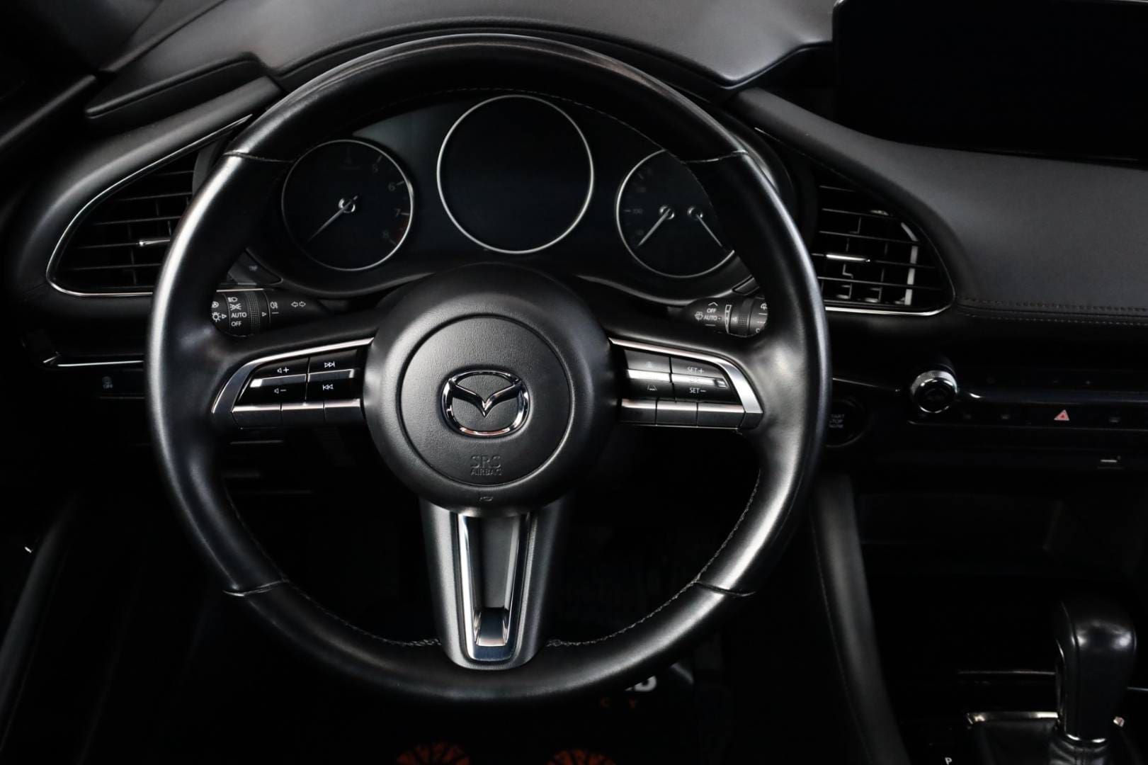 Mazda-3-20-Skyactiv-G122-PlusStyleSafety-AT-16