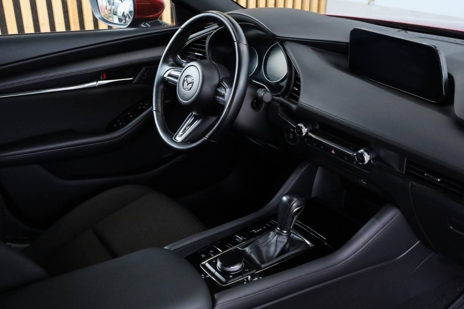 Mazda-3-20-Skyactiv-G122-PlusStyleSafety-AT-44