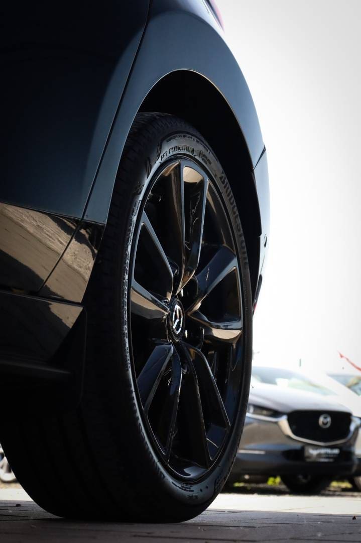 Mazda-3-20-Skyactiv-X180-GT-PlusStyleSoundSafetyLuxury-AT-AWD-58