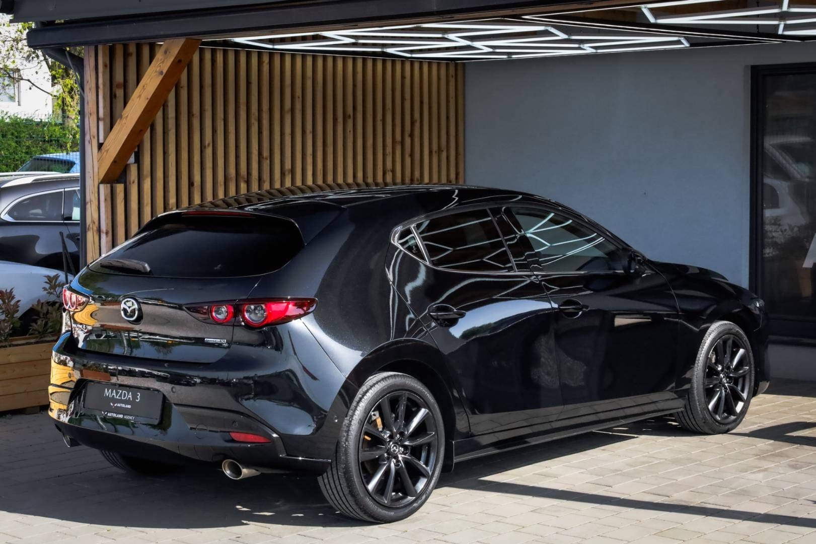 Mazda-3-20-Skyactiv-X180-GT-PlusStyleSoundSafetyLuxury-AT-AWD-6